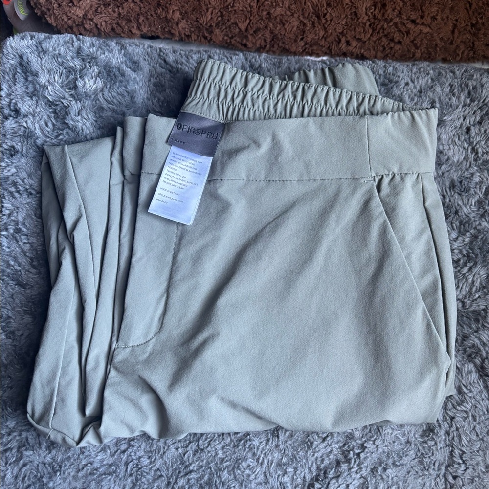 FIGS Pro Green Scrub Pants